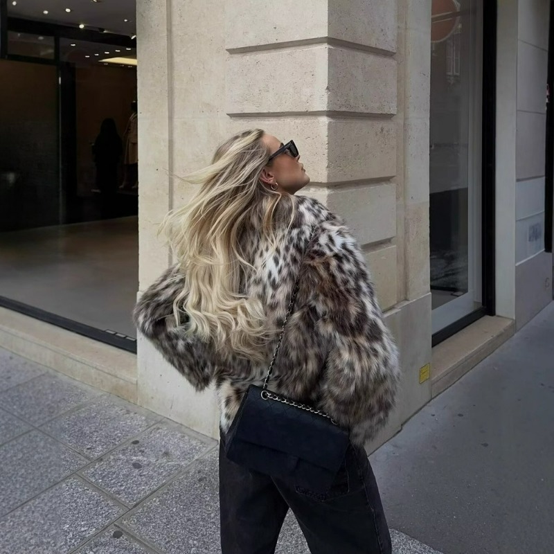 Europe Beautiful Women's Cloth - Winter Clothing Europe review and price